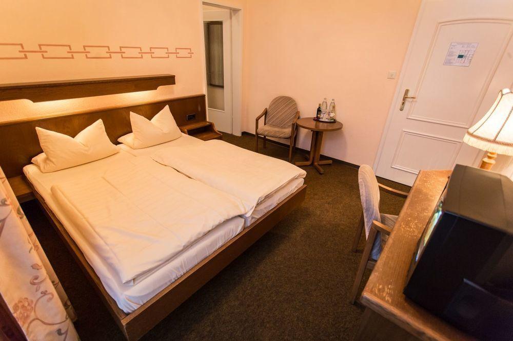 Schloss-Hotel Petry Treis-Karden Eksteriør bilde